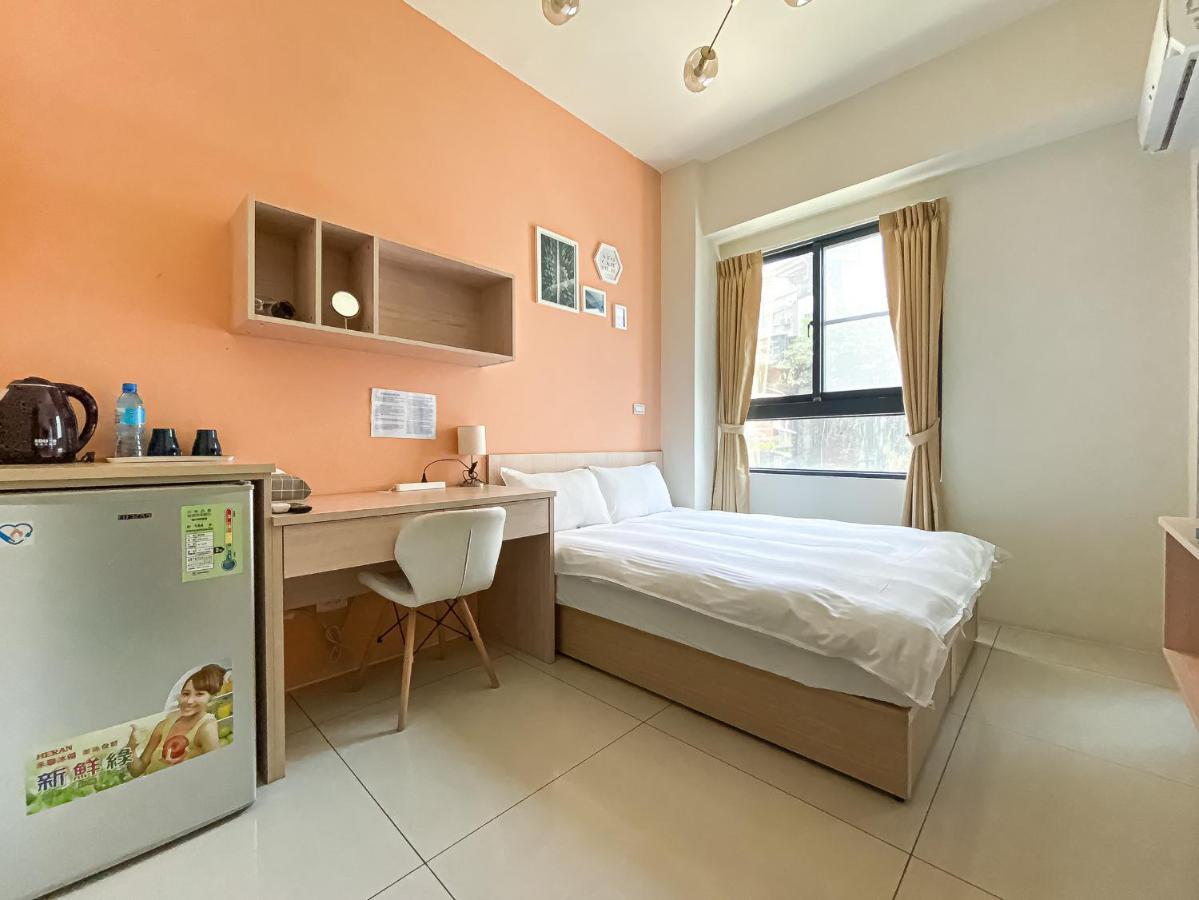 Adagio Hostel Taichung Exteriör bild