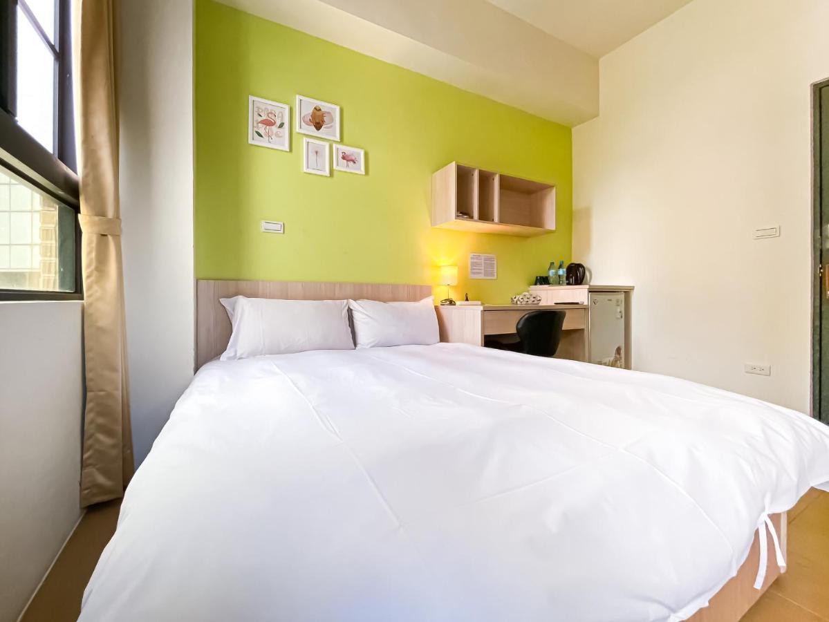 Adagio Hostel Taichung Exteriör bild