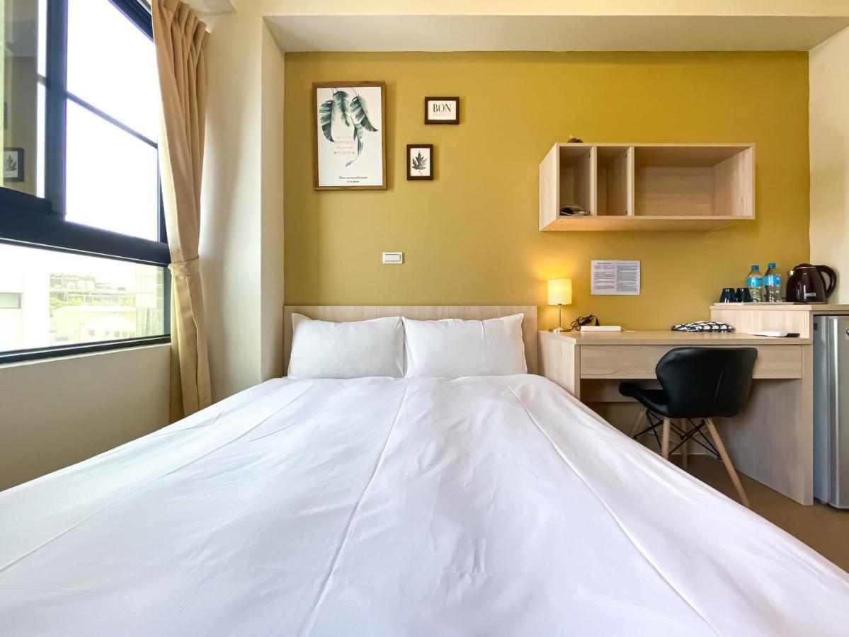 Adagio Hostel Taichung Exteriör bild